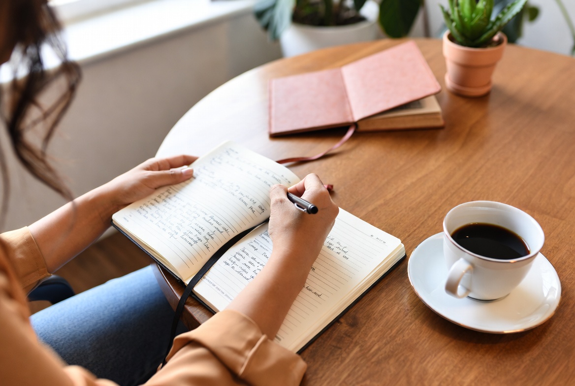 A Quiet Luxury Mindset Guide